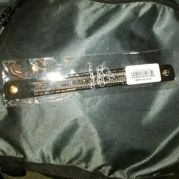 Bracelet - Picture 3 of 3